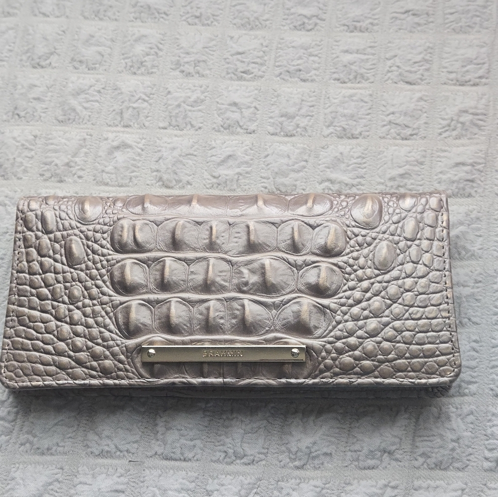 Brahmin  Crocodile Embossed Ady Wallet in Moonscape Portia